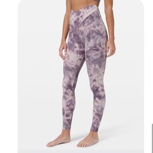 Lululemon Align SHR 28” CrissCross Diamond Dye